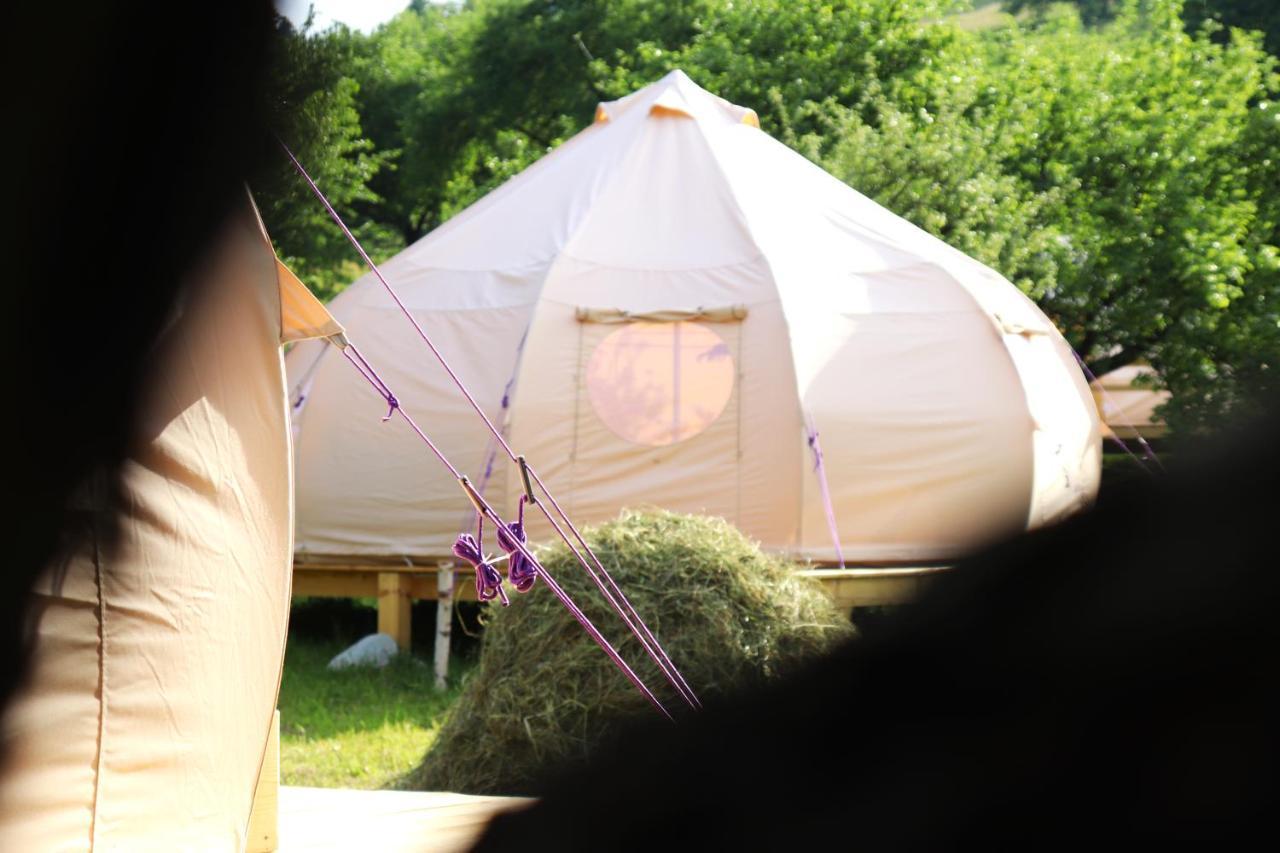 Flore'S Garden Glamping برانْ المظهر الخارجي الصورة