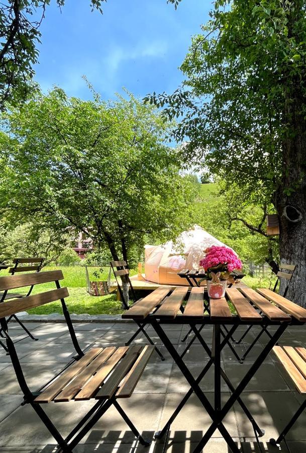 Flore'S Garden Glamping برانْ المظهر الخارجي الصورة