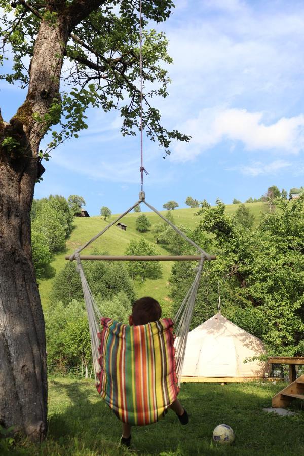 Flore'S Garden Glamping برانْ المظهر الخارجي الصورة
