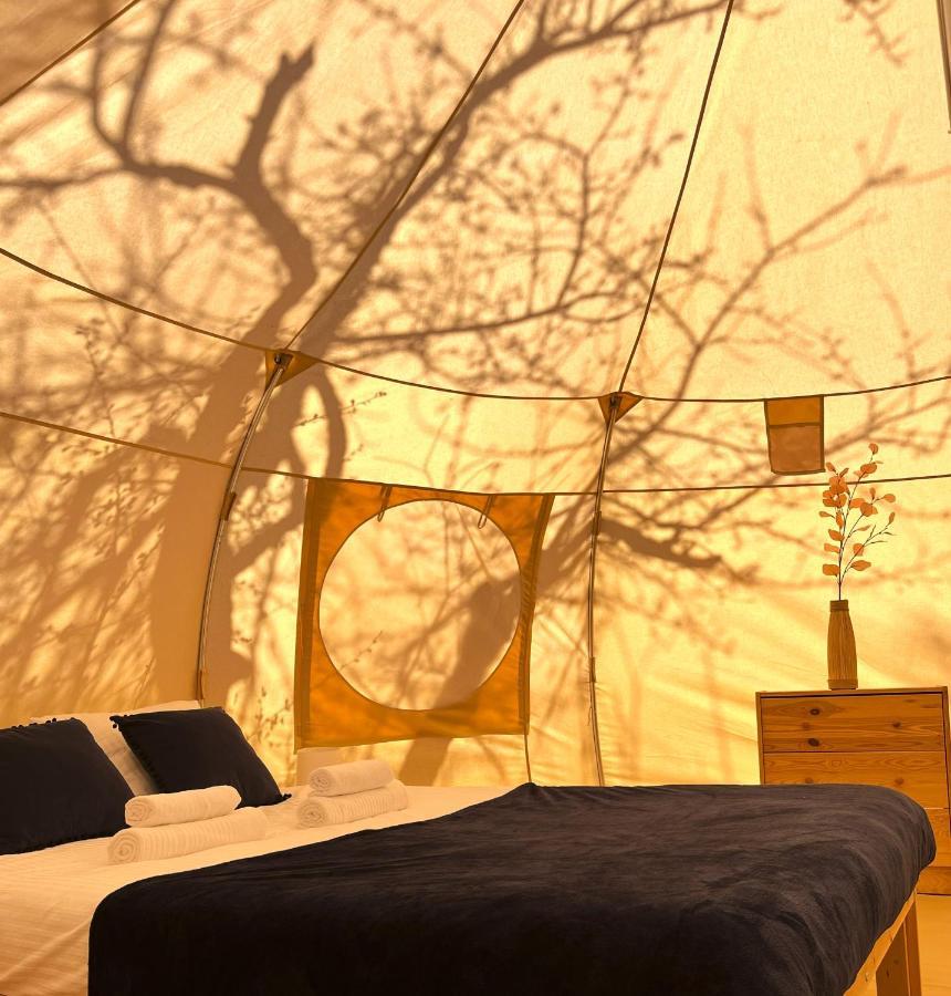 Flore'S Garden Glamping برانْ المظهر الخارجي الصورة